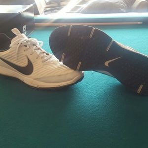 Nike lunarlon golf shoes size 11.5
